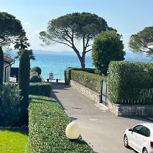 Elisabetta Ii Apartment Lazise