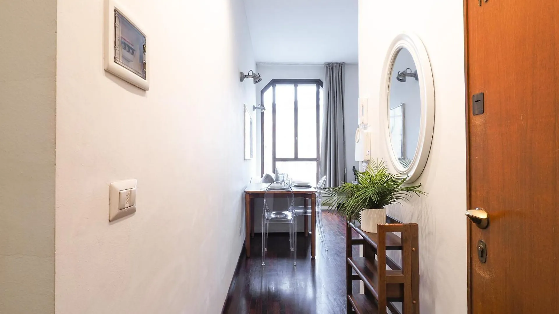 Milan - Duomo Luxury Apartment V 0*,  Italien
